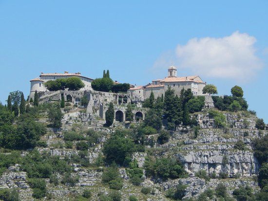 Forteresse Médiévale De Gourdon