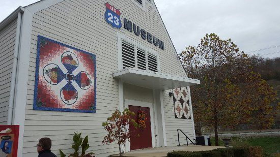 US 23 Country Music Highway Museum