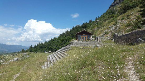Tempio di Ercole Curino