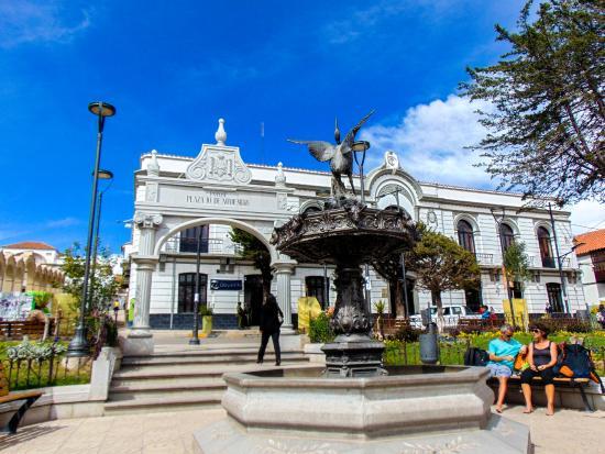 Plaza Principal 10 de Noviembre