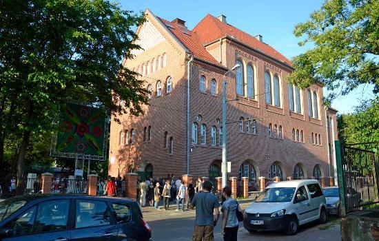 Centrum Sztuki Wspolczesnej Laznia 2