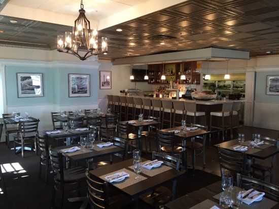 Landing Restaurant at Pilgrim House Hotel