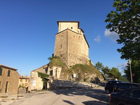Castello di Frontone