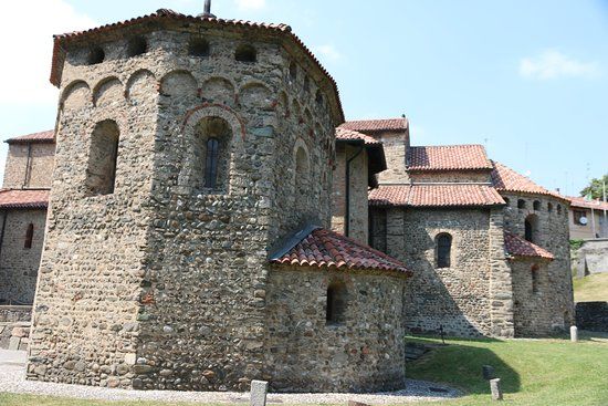 Battistero della Basilica di Agliate