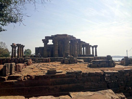 24 Avatars Group of Temples