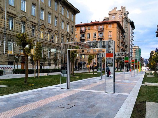 Archi di Daniel Buren