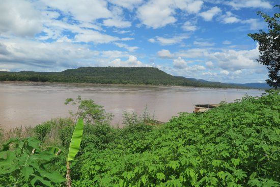 Two-Color River View Point