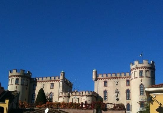 Castello di Costigliole d'Asti