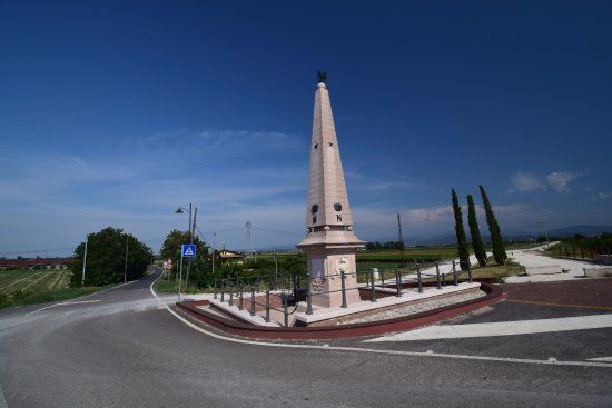 Obelisco Napoleonico Di Arcole