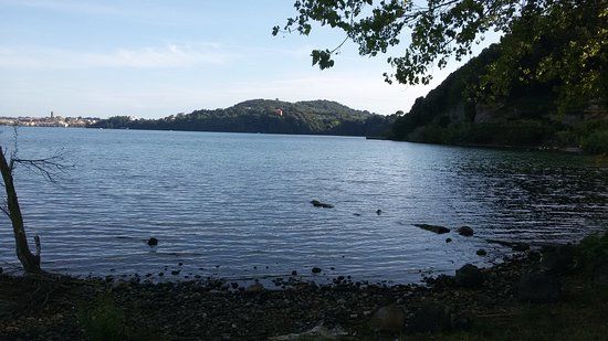 Lungolago di Capodimonte