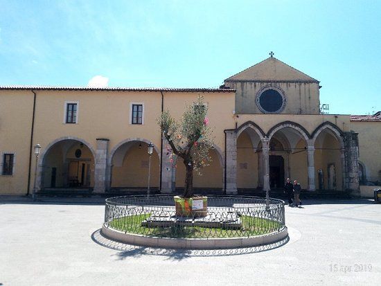 Chiesa e Chiostro di San Francesco D'Assisi