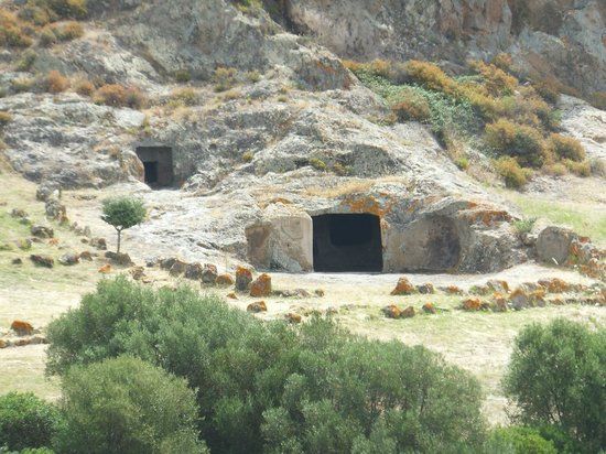 Necropoli di Montessu