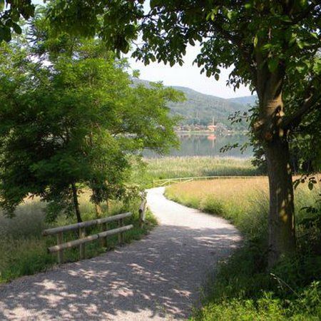 pista ciclabile lago di Comabbio