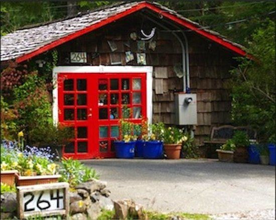 Kevin Midgley's Tofino Art Glass