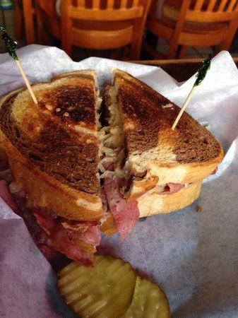 Honest John's Bar & Grill