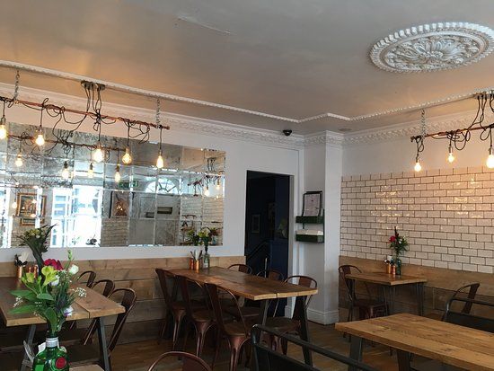 The Moon and Sixpence