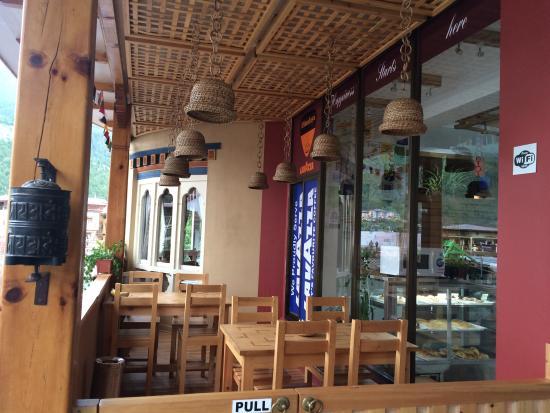 Cafe Himalaya & Bakery