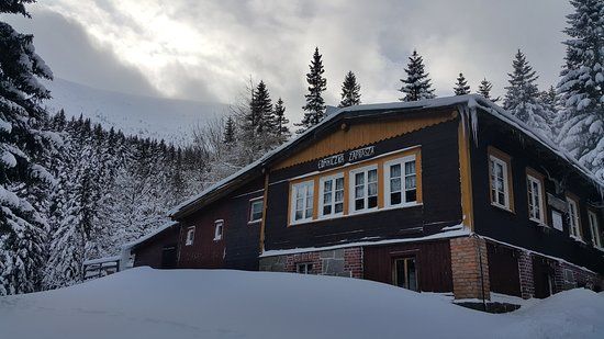 PTTK Shelter "Nad Lomniczka"