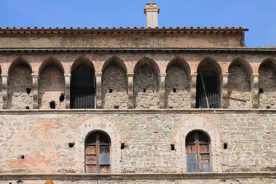 Castello Baglioni Santacroce