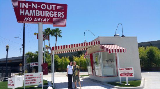Original in-N-Out Replica