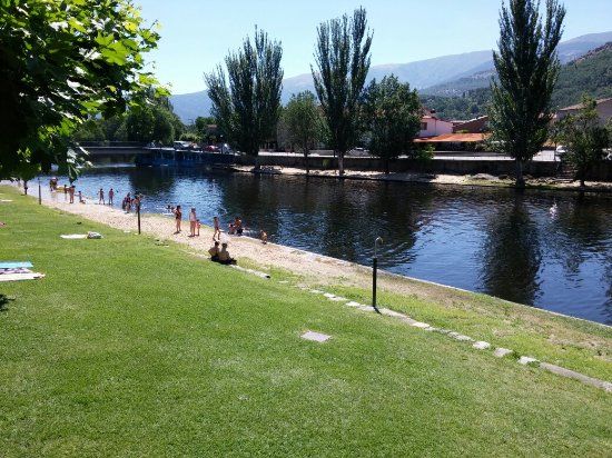 Piscinas Naturales De Navaluenga