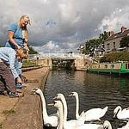 Trent Lock Canalside