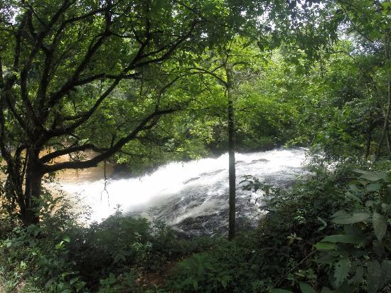 Cachoeira da Ponte Amarela