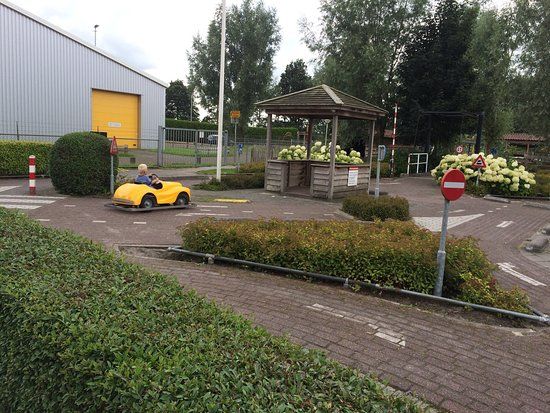 Speel- en Dierenpark Sanjesfertier