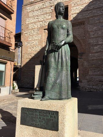 Monumento a Isabel la Católica