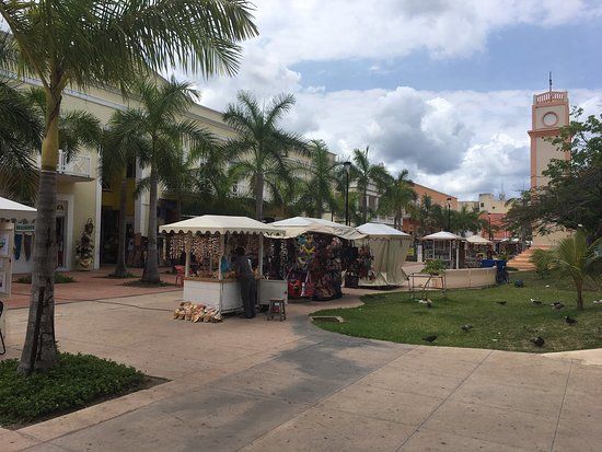 Plaza Del Sol "La Esmeralda"