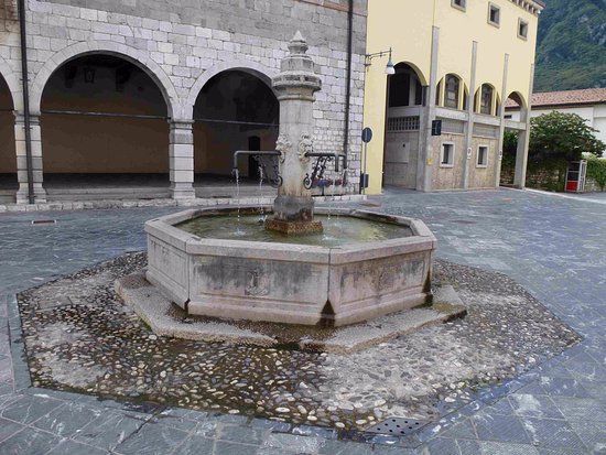 Fontana Pubblica