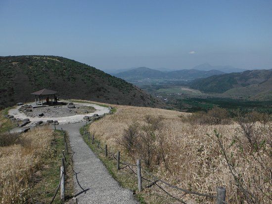 Makinoto Mountain Path