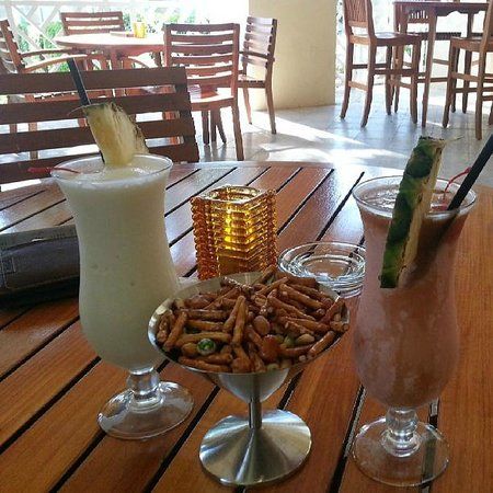 Mangroves Bar
