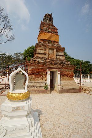Wat Sanam Chai