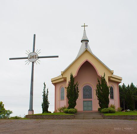 Capela na Comunidade Sao Vicente Tres Pinheiros