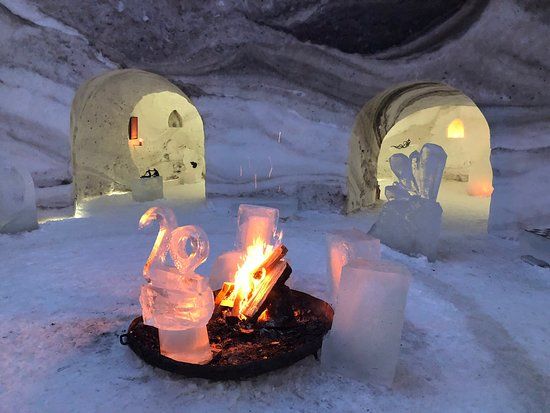 Atrium Aus Eis und Schnee