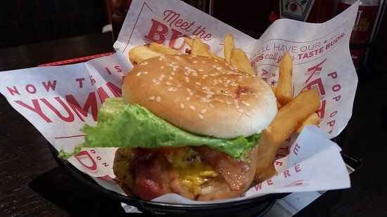 Red Robin Gourmet Burgers
