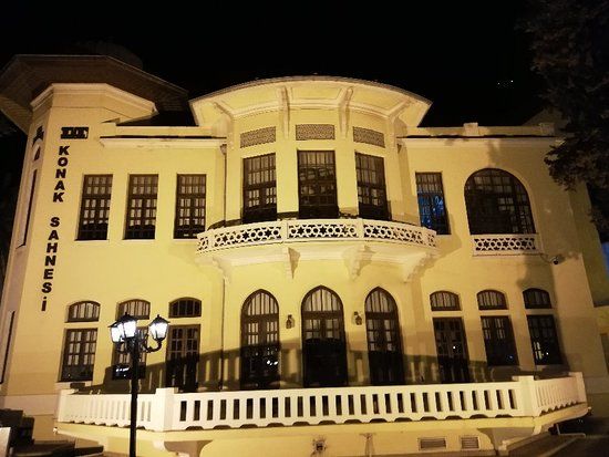 Konak Sahnesi