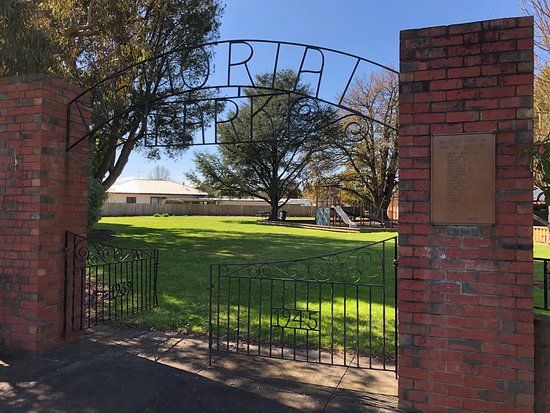 Dumbalk Memorial Park