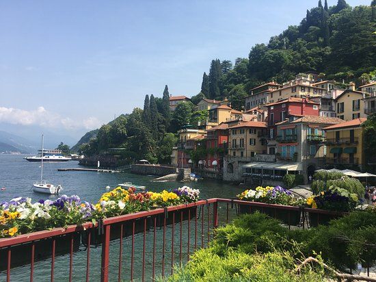 Passeggiata Degli Innamorati Di Varenna