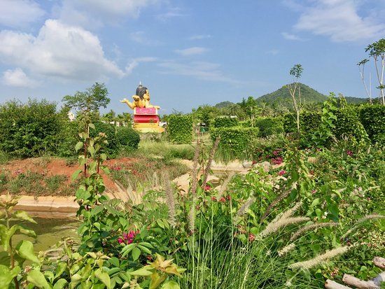 Luang Pu Thuat Temple