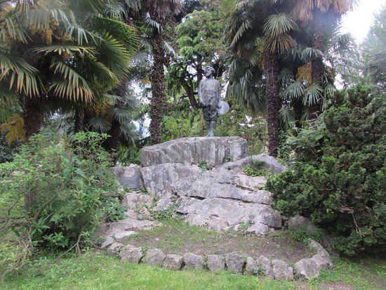 Monumento a Giovanni Segantini