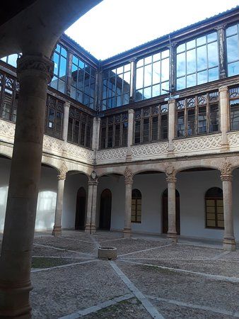 Palacio Condes de Requena