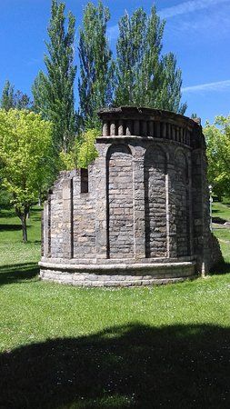 Iglesia Vieja de Santa Maria de Gavin