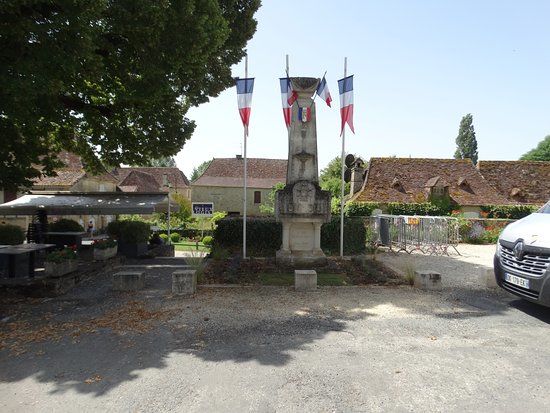 War memorial Tremolat