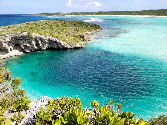 Dean's Blue Hole