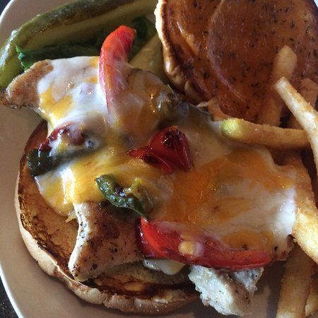 Cheli's Pub and Grill