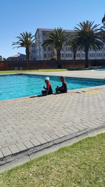 Trafalgar Swimming Pool