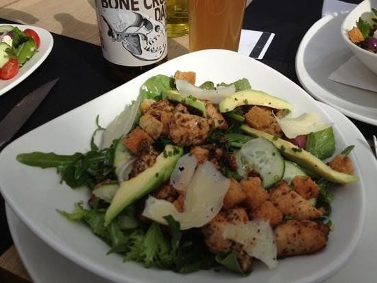 Breeze Restaurant and Lounge Bar