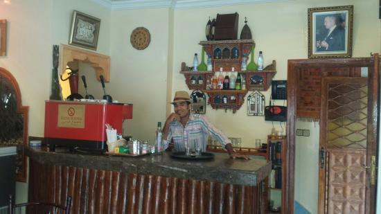 Dadani Restaurant and Residence